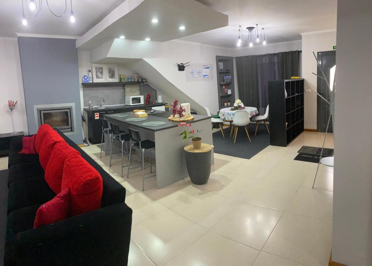 蓬塔德尔加达Alojamento House 66公寓 外观 照片