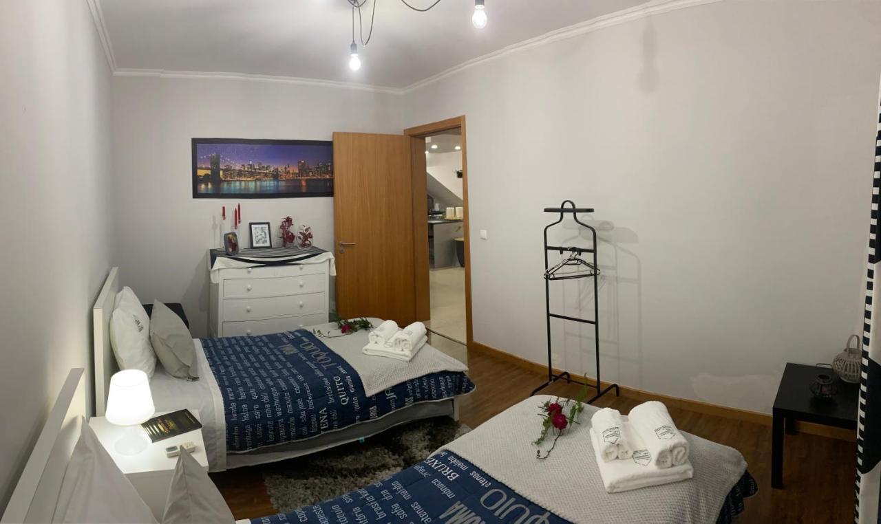 蓬塔德尔加达Alojamento House 66公寓 外观 照片