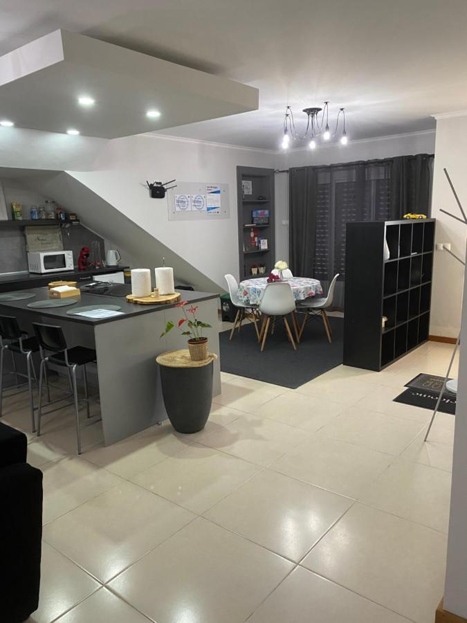 蓬塔德尔加达Alojamento House 66公寓 外观 照片